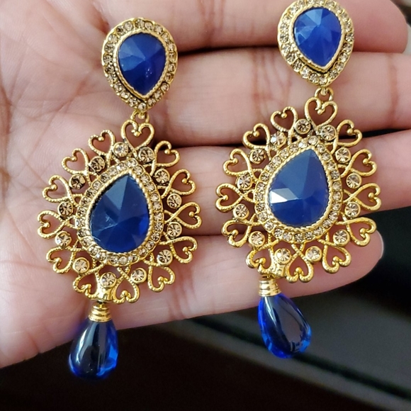 Earrings with blue stone - Picture 1 of 4